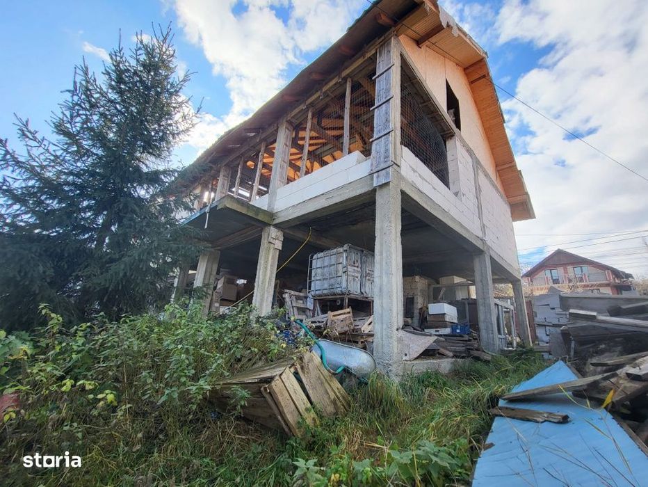 Vanzare teren + casa in constructie, Dezmir