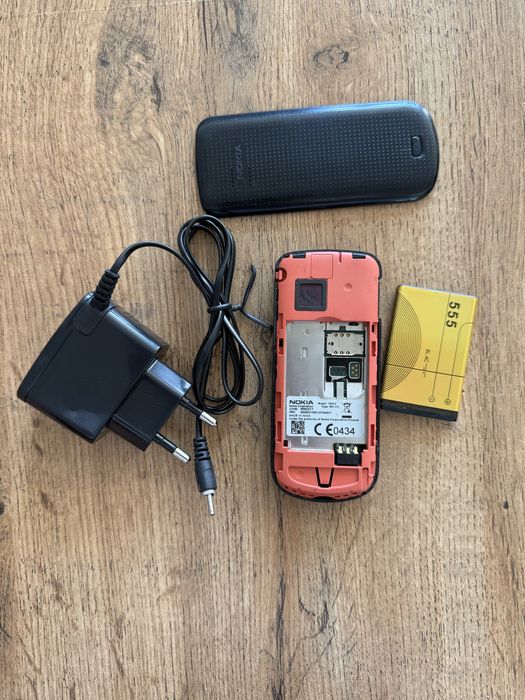 Nokia 1202 uz imedan otgan