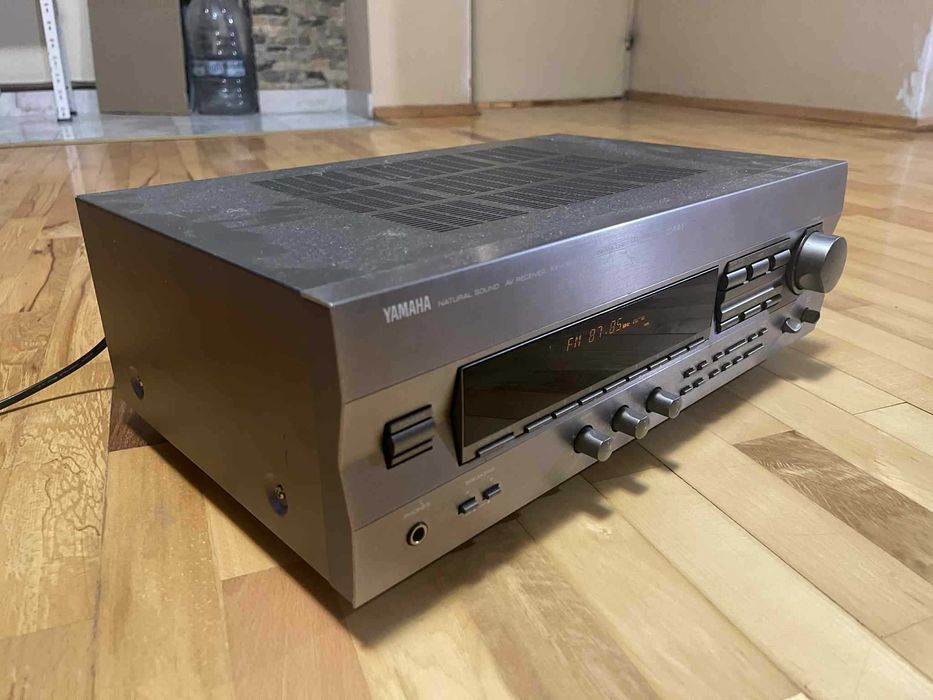 Receiver Yamaha RX-v392 Усилвател