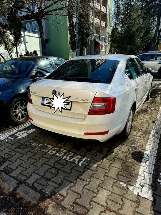 Vând urgent autoturism skoda!!!