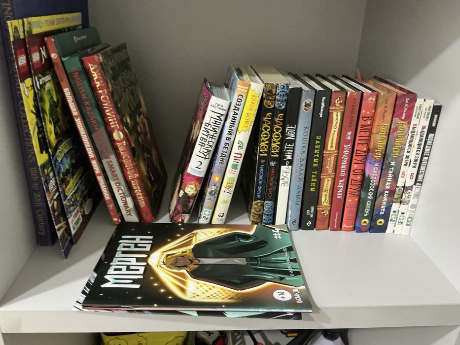 Продам книги, комиксы и манги