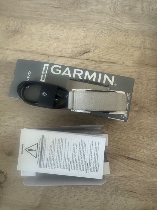 Новый!!! Garmin CIRQA Smart Band — фитнес-браслет
