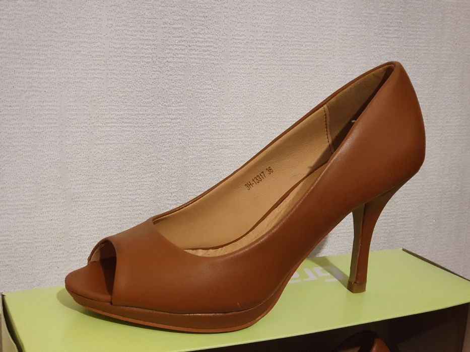 Елегантни обувки на токче