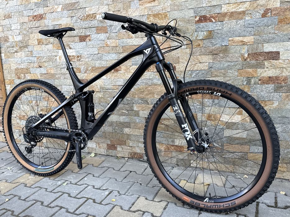 YT Industries Izzo CF Core 3 29"