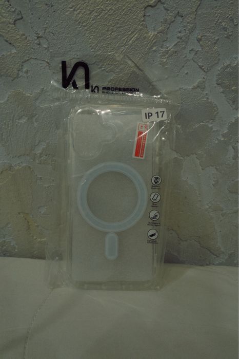 Продам новые чехлы на айфон 17