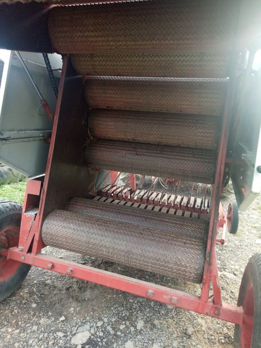 Presa baloti rotunzi mici  Claas Rollant 46   Krone