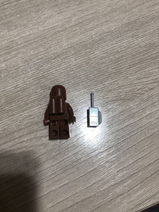 Коричневый астронафт LEGO