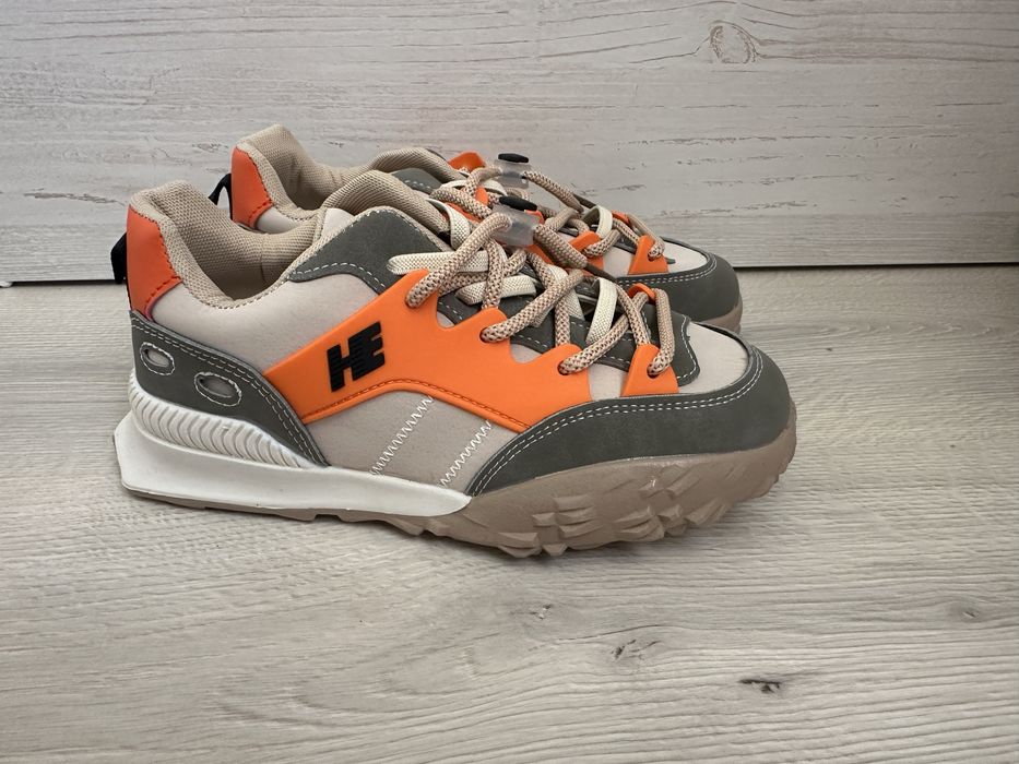 Кроссовки детские