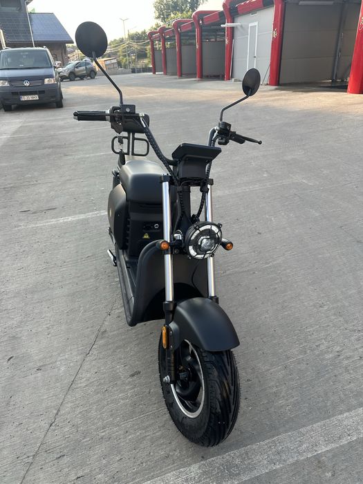 Scuter electric fără carnet, înmatriculat