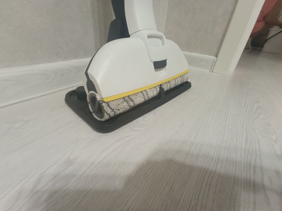 Электрошвабра Karcher EWM 2