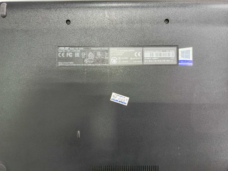 Ноутбук Asus, полностью исправный.