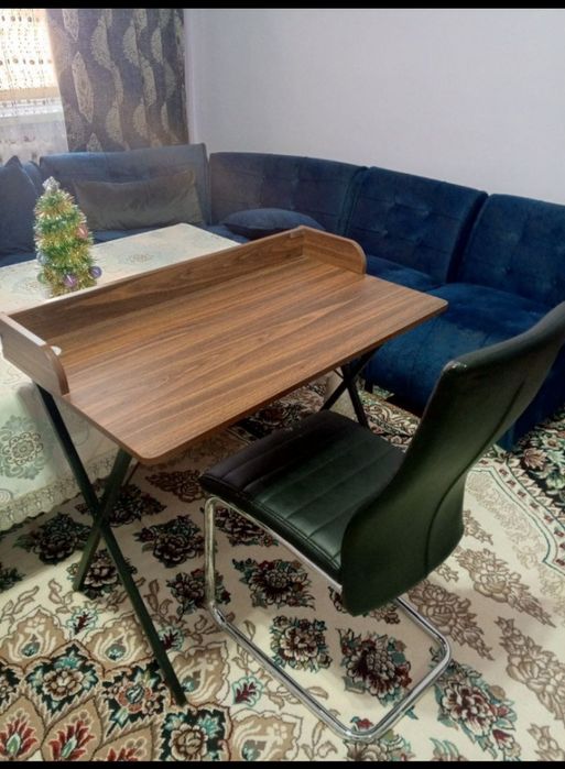 Продается стол письменный компьютерный