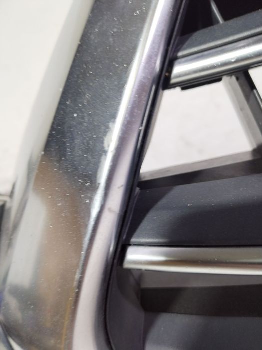 Bara fata Audi Q7 4M ,2016, 2017, 2018, 2019, 2020, 4M0807437L.