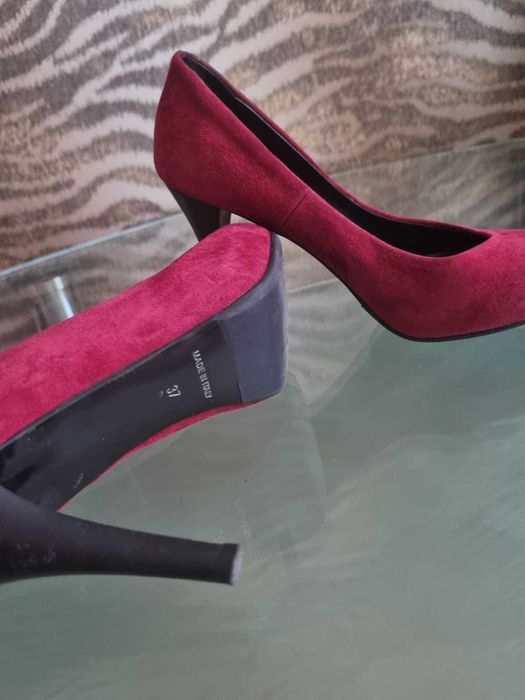 Туфли из натуральной замши