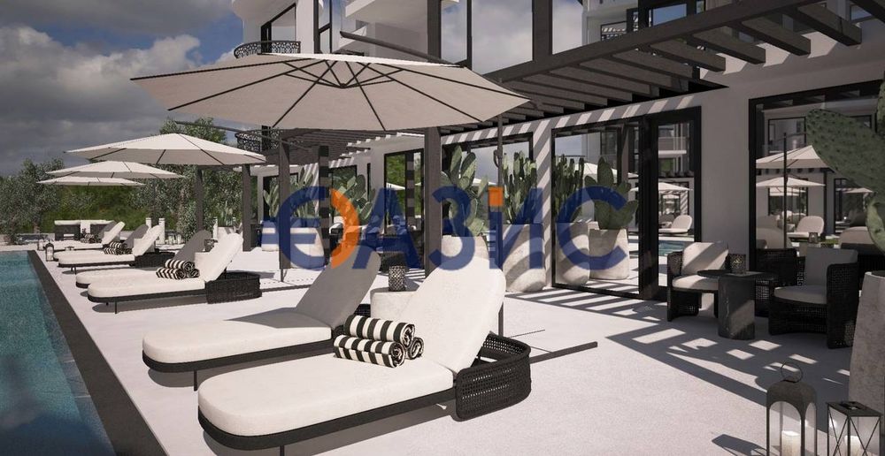 Продава се Едностаен апартамент в к.к. Слънчев бряг - 36 кв.м за 779 €/кв.м - Снимка #2