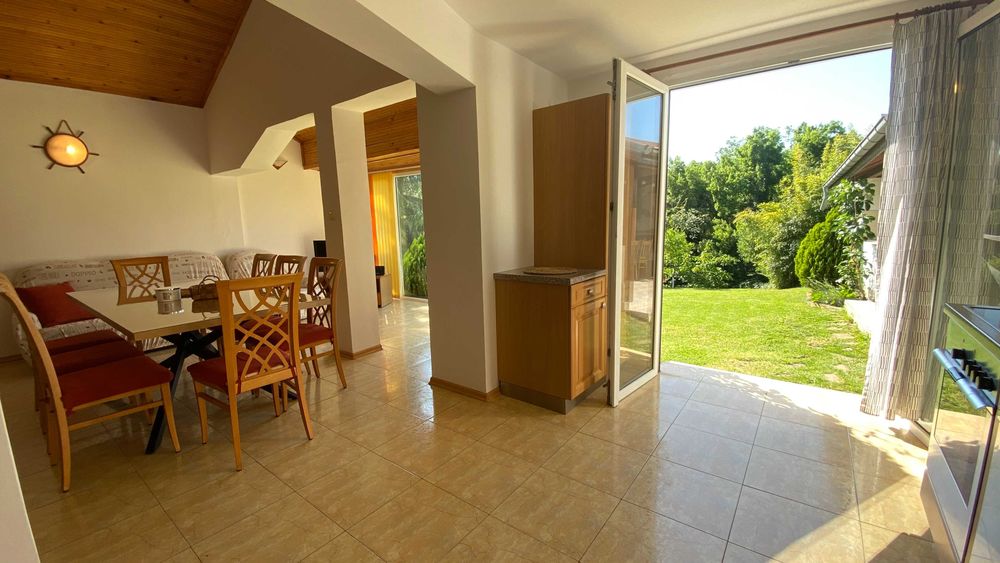 Вила Велика /8 места/ - на 10 плажа, за  10 минутки, до 10 километра