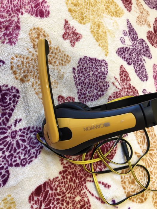 Слушалки с микрофон canyon