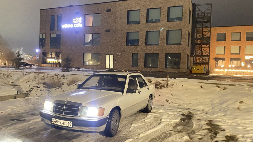 Мерседес 190 Е сатамын