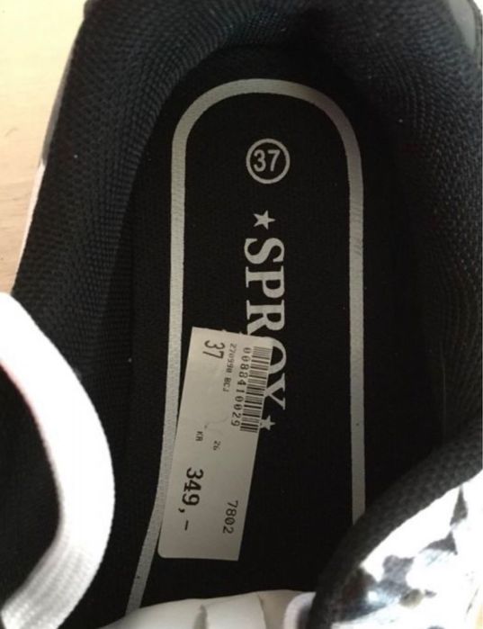 Vând adidași super comozi(37).