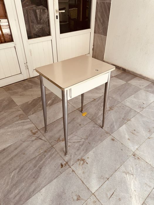 Винтидж италианска масичка – 60-те години