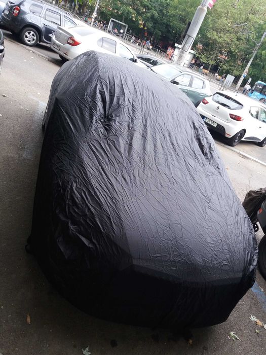 Prelata husa masina autoturism neagra Oxford Premium XXL 580x175x150cm 150 lei, XL 510-540x185x150cm 140 lei. Husa pentru masina este complet neagra