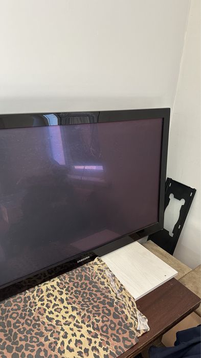 Продам телевизор самсунг