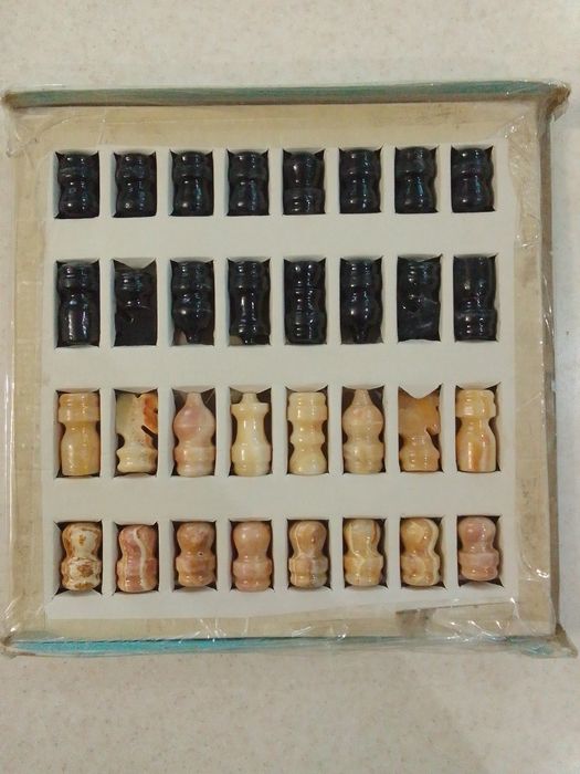 Шахматы сувенирные мрамор