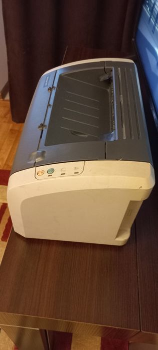 Продам Принтер б/у,