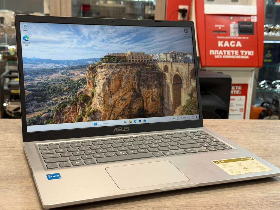 ASUS VivoBook 15 X515EA