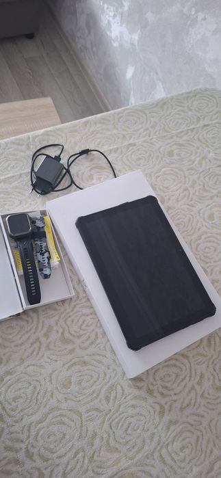 Продам планшет в отличном состояний