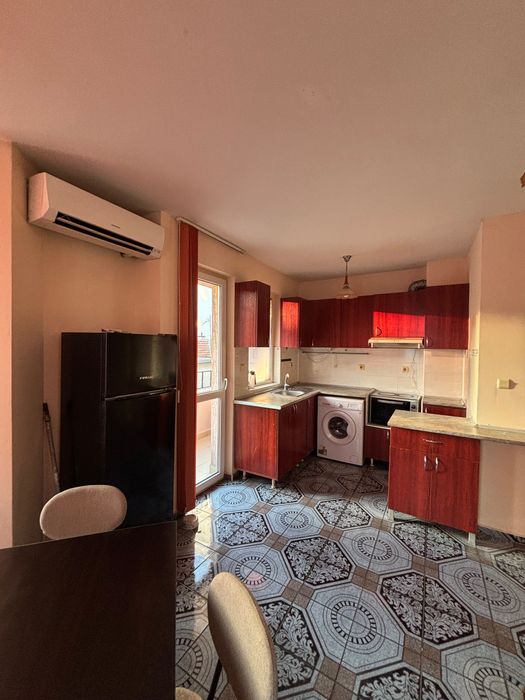 Дава се под наем Двустаен апартамент в Варна, Трошево - 65 кв.м за 382.5 € - Снимка #2