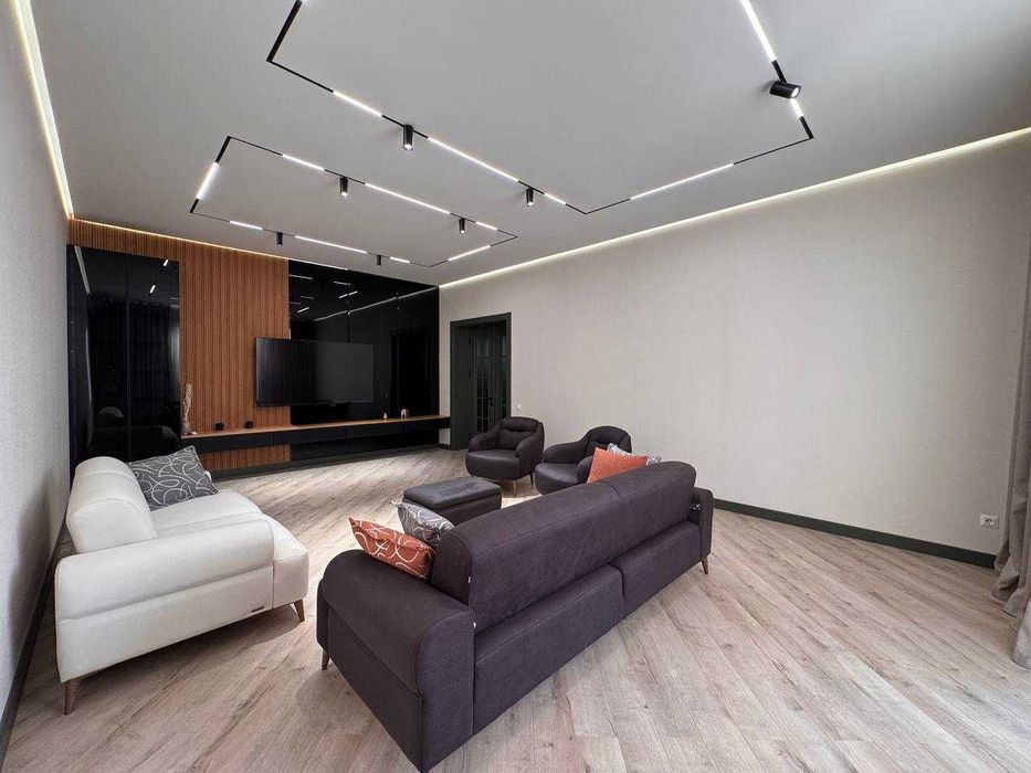 ПРОДАЕТСЯ ДОМ ЖК New Town 5 Соток   320кв.м