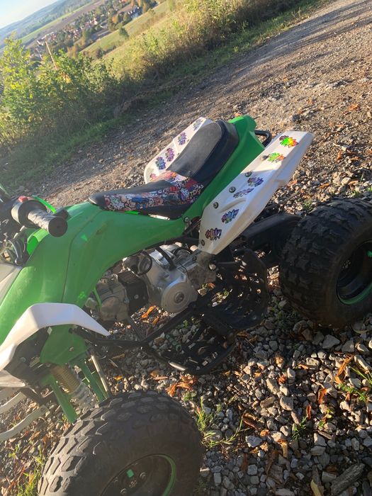 Atv  125 ccm funcționează bine