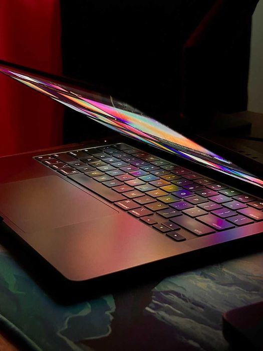 Macbook M2 Air - 16гб / 13.6''