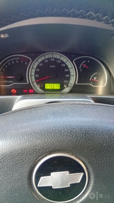 Nexia 2 1.6L Dons srochna sotiladi.