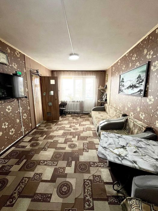 Продаётся 2-х комн квартира в районе рынка Жайык