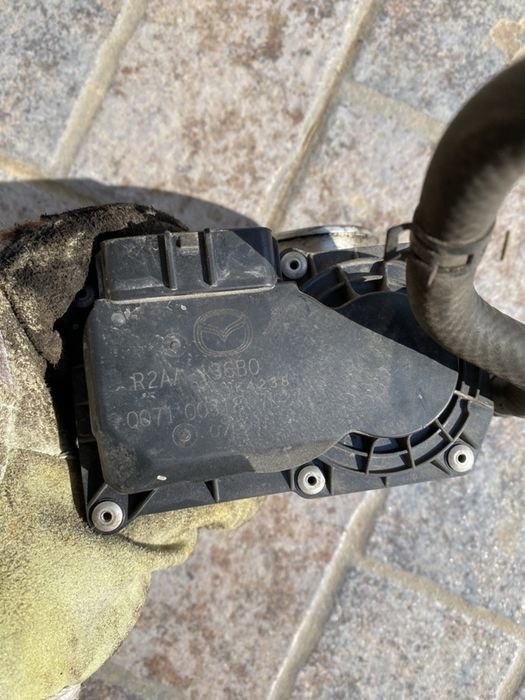 Vand clapeta acceleratie Mazda 3/6/CX7 2,2 diesel R2AA