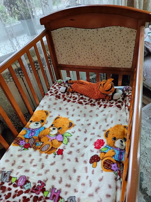 Продам манеж в хорошем состоянии