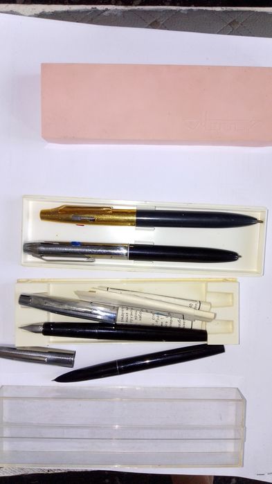 Часы монеты ручки