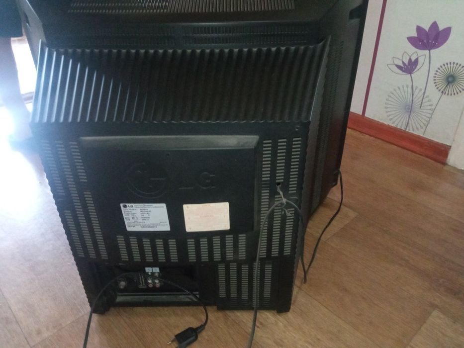 Продаю телевизор