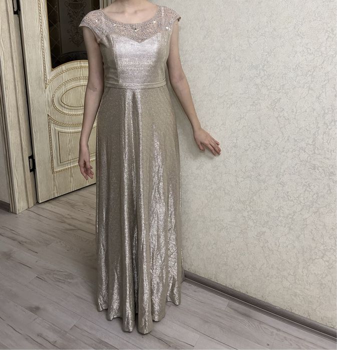 Срочно продам вечернее платье , 44-48