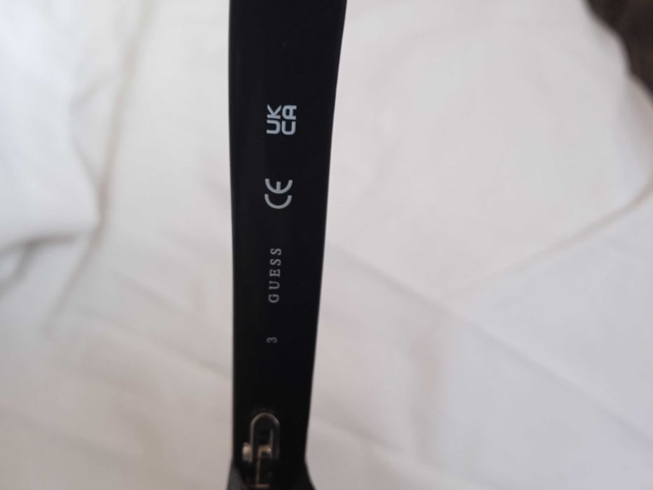 Guess Нови дамски слънчеви очила Guess