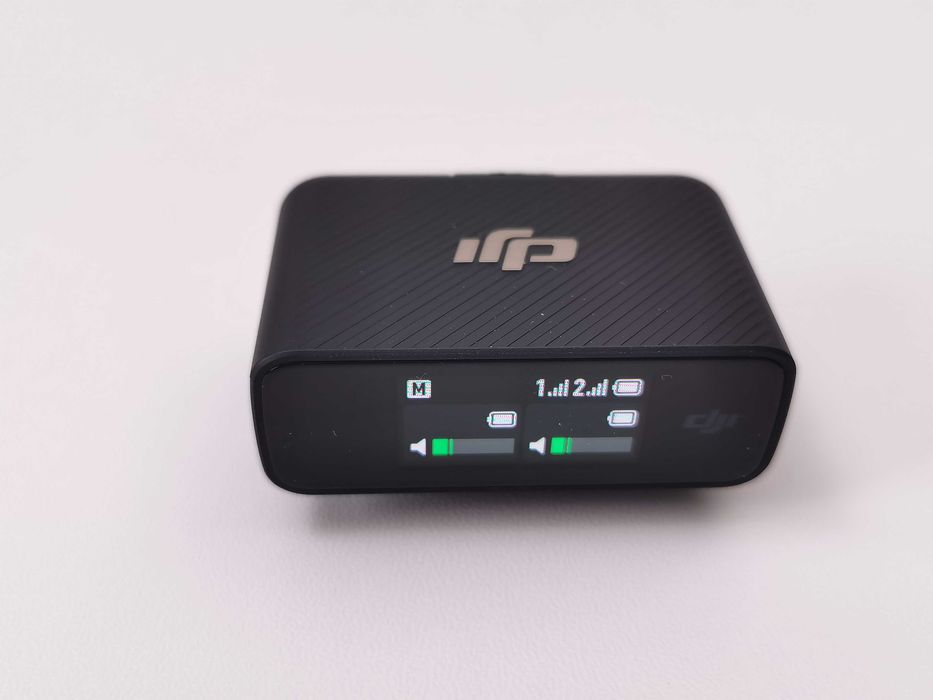 DJI Mic (2 TX + 1 RX + Charging Case) система от микрофони