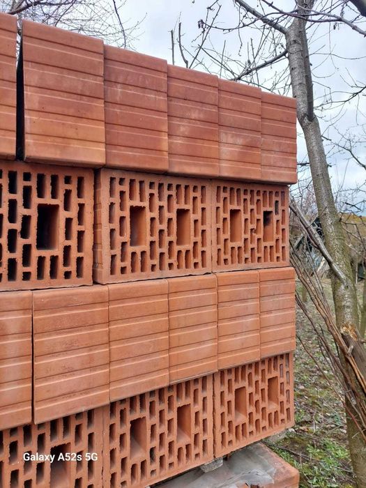 Caramida eficienta pentru o casa cu numai 15000 ron