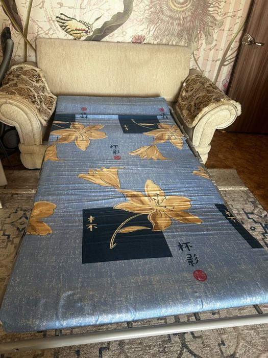 продам диван в отличном состоянии