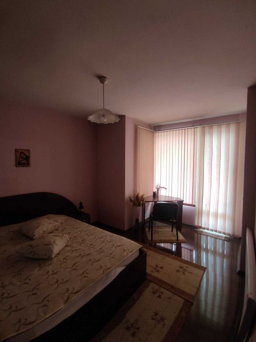 Дава се под наем Двустаен апартамент в Велинград - 74 кв.м за 306 € - Снимка #1