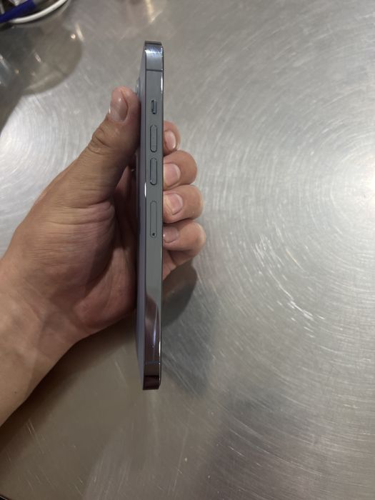 iphone 13 pro max 256 sotiladi aybi yoq naxtga 600 $ bulishi