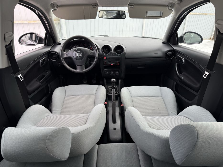 SEAT IBIZA 1.4i* 75cp* 2004 * IMPECABIL!!!