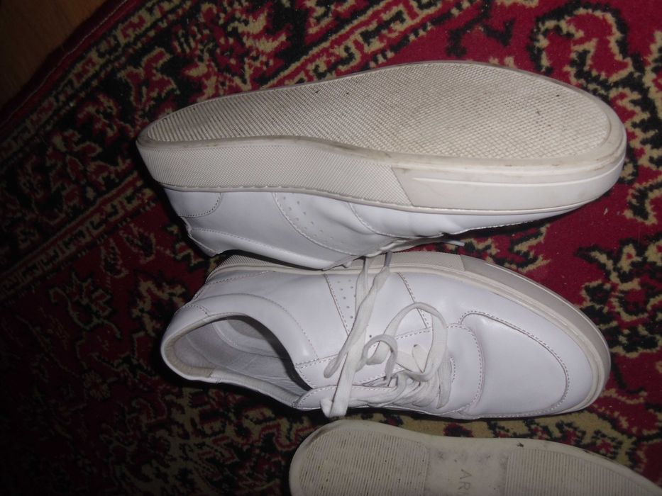 adidasi albi barb nr 44-45