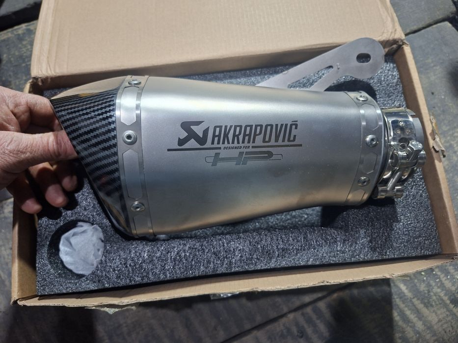 Спортно гърне AKRAPOVIC HP за мотор 600, 750 и 1000cc